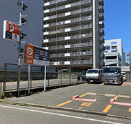 写真:コインパーキングの外観
